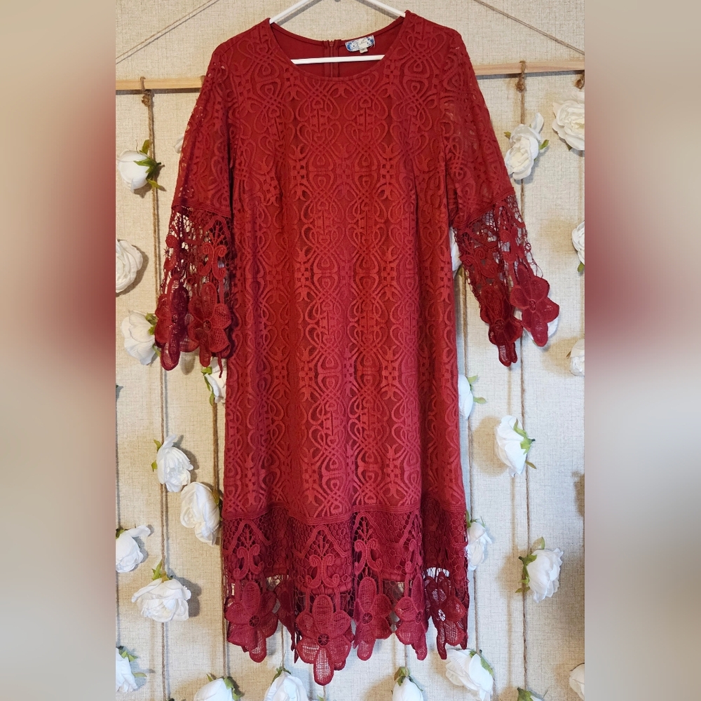 Chic Long Sleeve Lace Dress in Deep Red